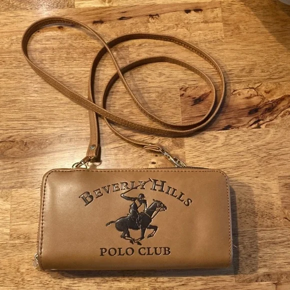 Beverly Hills Polo Club Crossbody - Picture 1 of 9